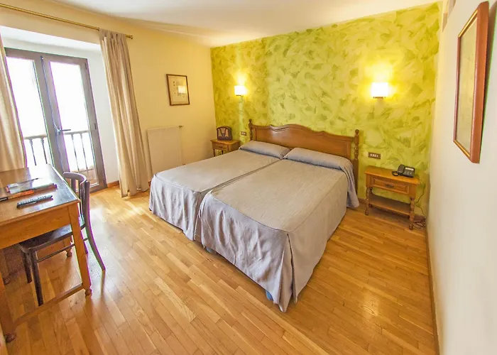 Mejores Hostales en Gijón para una Experiencia Local