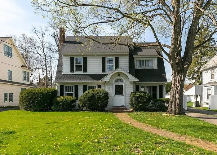 Finest Hotels in Elmira, New York