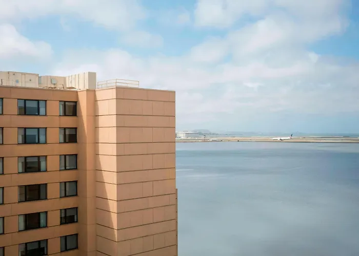 Superior Hotels Near Burlingame CA